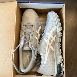 Asics Gel-Quantum 180 Men's Running Shoes.